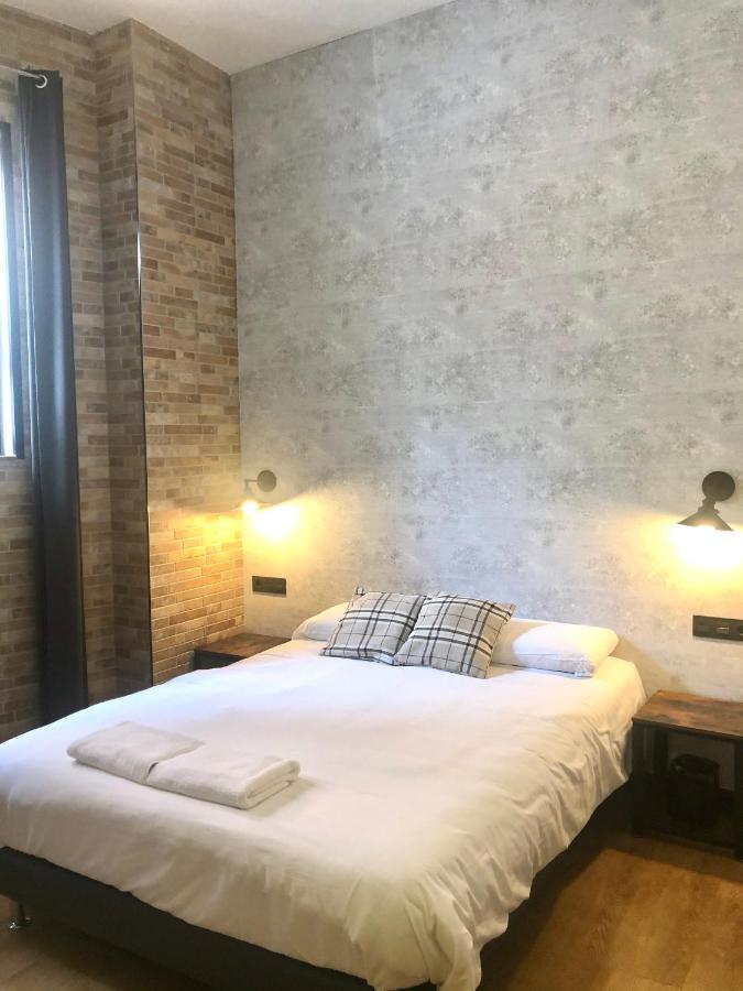Pension H30 Bilbao Bagian luar foto
