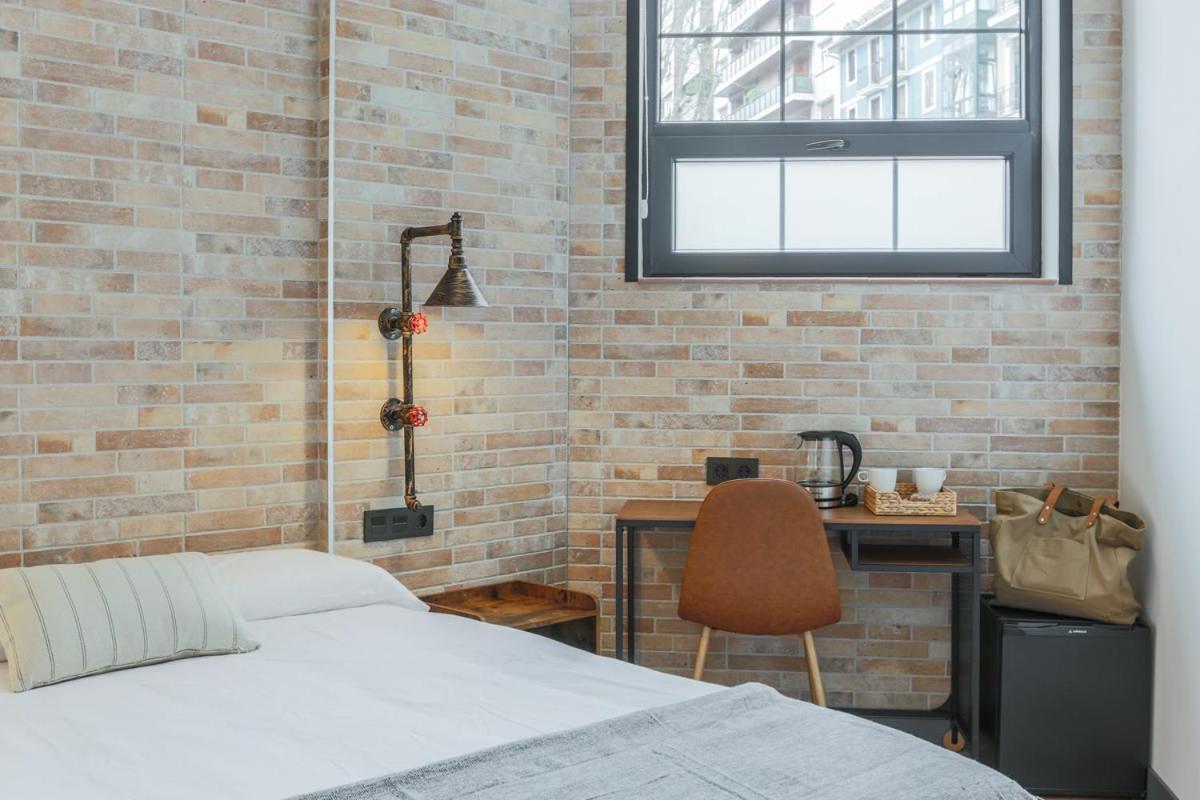 Pension H30 Bilbao Bagian luar foto