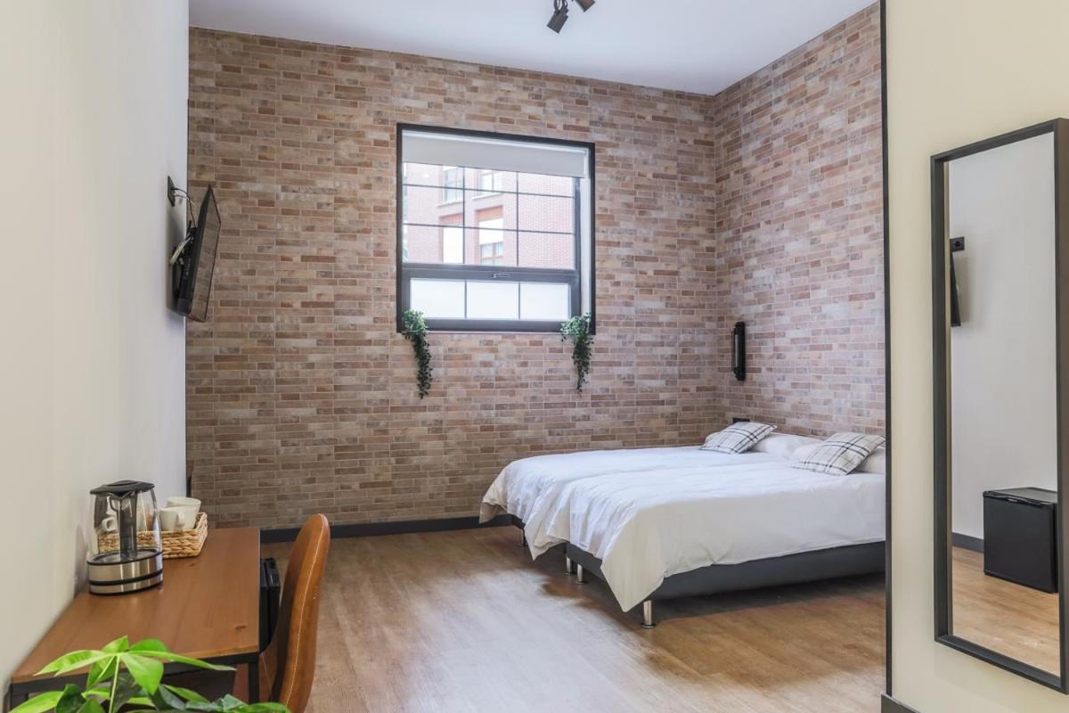 Pension H30 Bilbao Bagian luar foto
