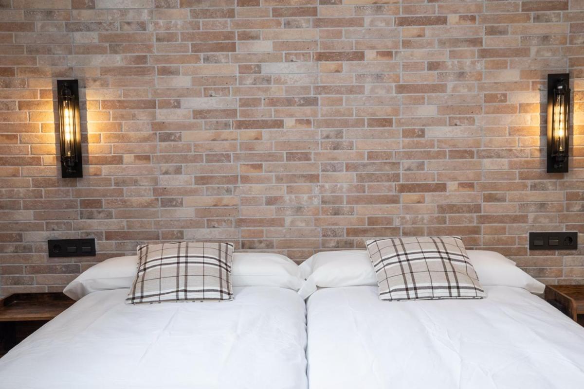 Pension H30 Bilbao Bagian luar foto