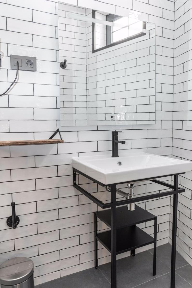 Pension H30 Bilbao Bagian luar foto